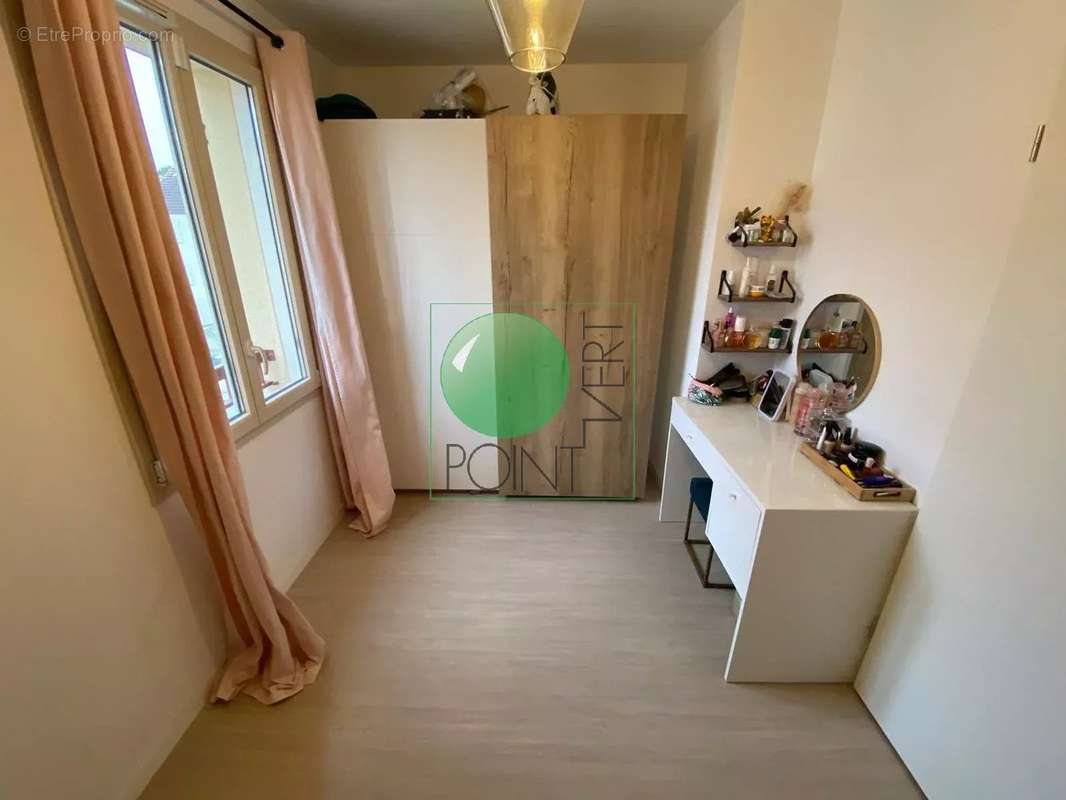 Appartement à VERT-LE-GRAND