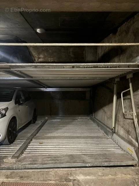 Parking à LYON-7E