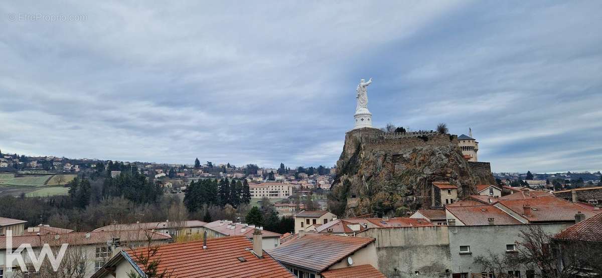 Appartement à ESPALY-SAINT-MARCEL