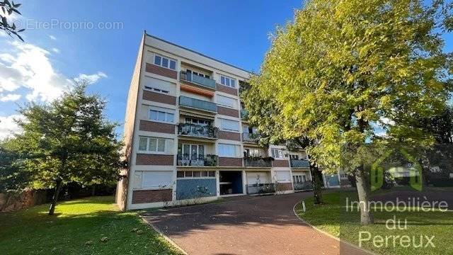 Appartement à LE PERREUX-SUR-MARNE