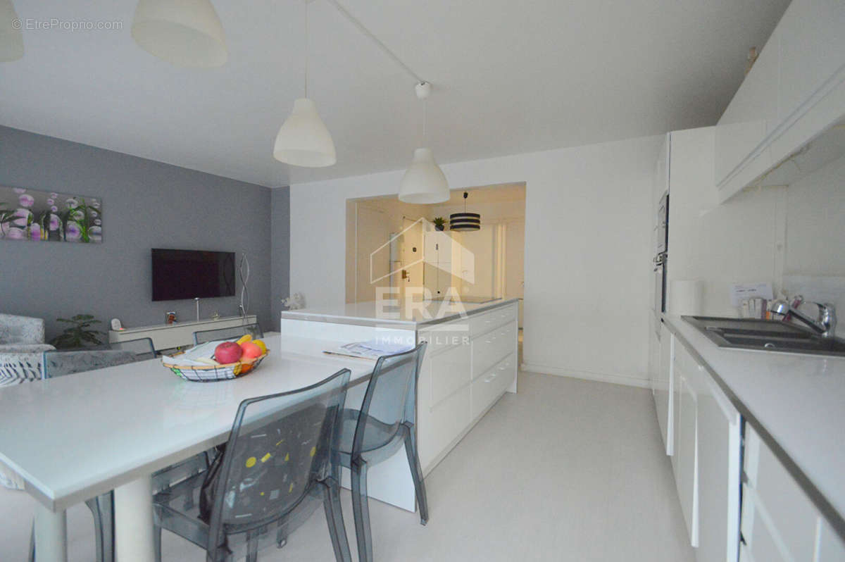 Appartement à ISSY-LES-MOULINEAUX