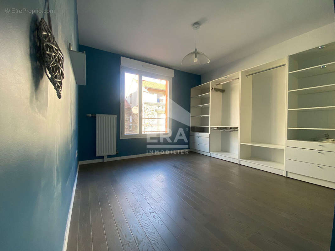 Appartement à IVRY-SUR-SEINE