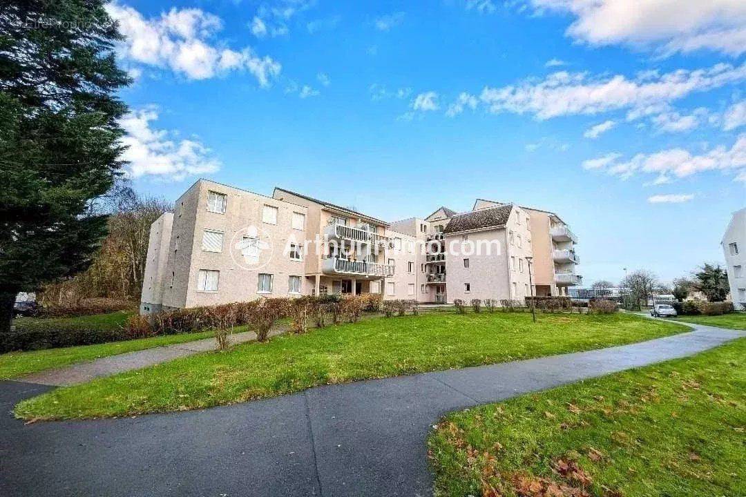 Appartement à SAVIGNY-LE-TEMPLE