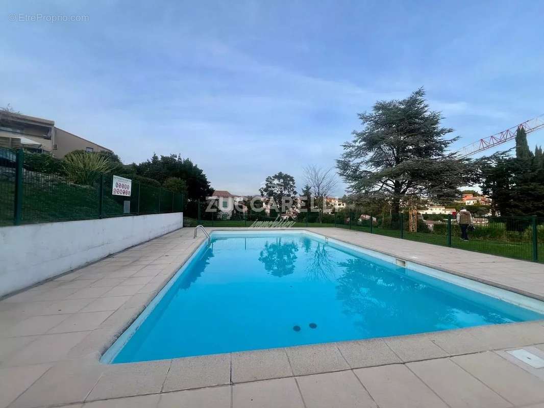 Appartement à VILLENEUVE-LOUBET