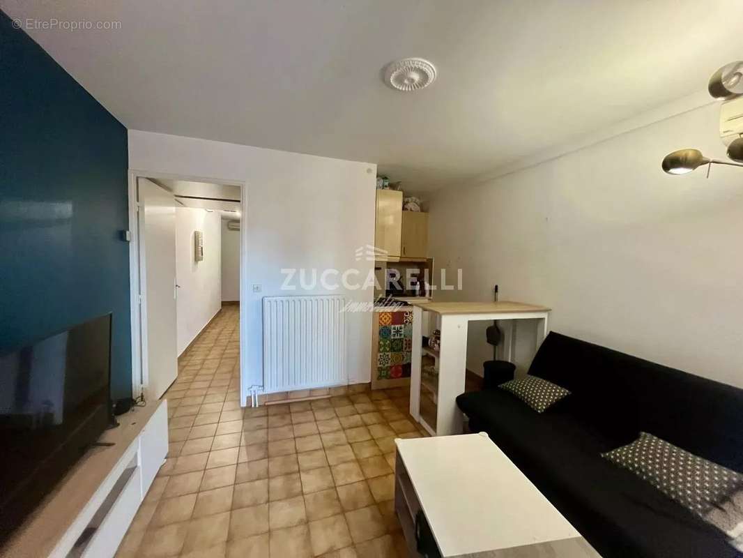 Appartement à VILLENEUVE-LOUBET