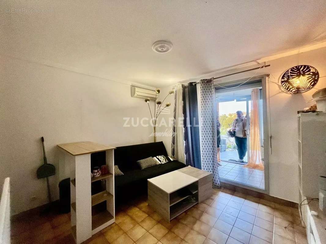 Appartement à VILLENEUVE-LOUBET