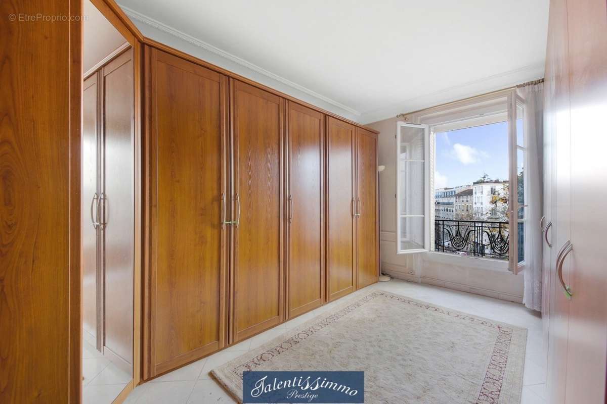 Appartement à PARIS-12E