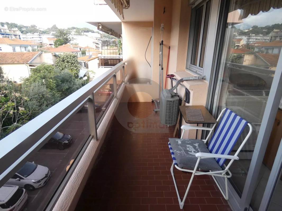 Appartement à ROQUEBRUNE-CAP-MARTIN