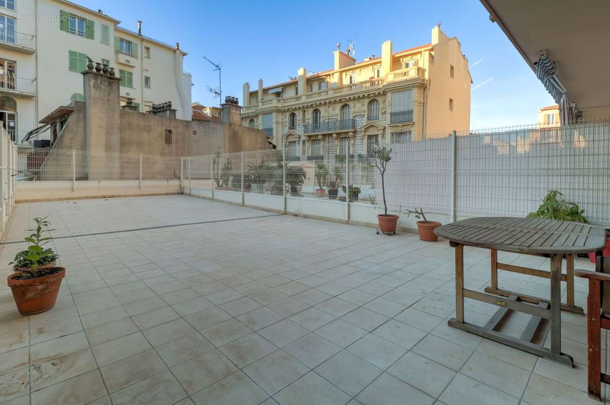 Appartement à NICE