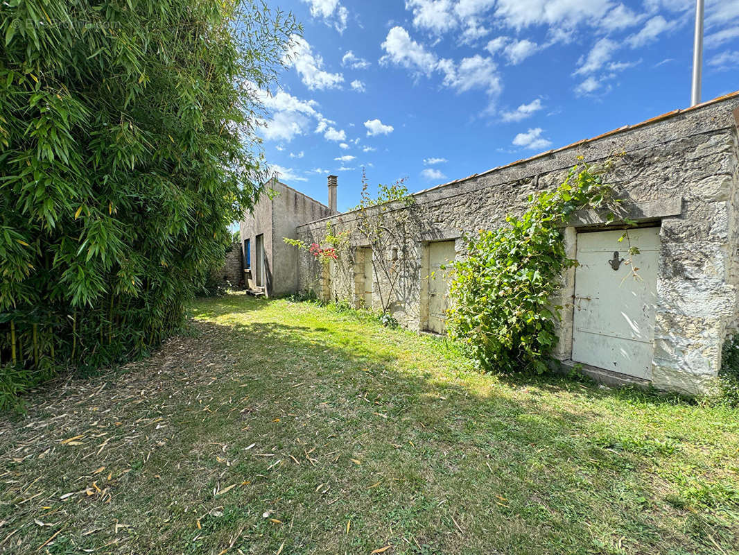 Maison à SAINT-MEDARD-D&#039;AUNIS