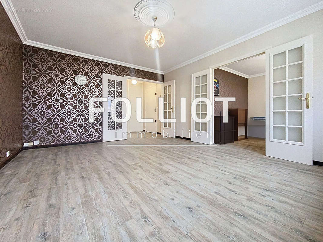 Appartement à HEROUVILLE-SAINT-CLAIR