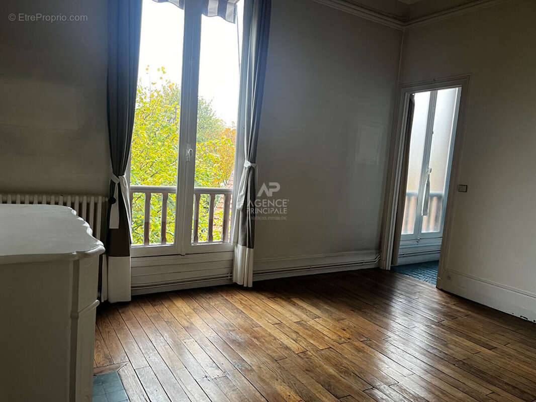 Appartement à MAISONS-LAFFITTE