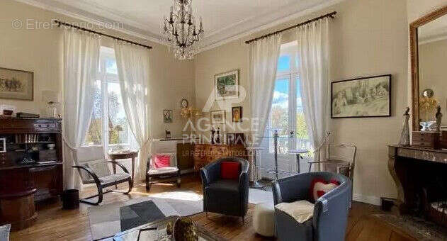 Appartement à MAISONS-LAFFITTE