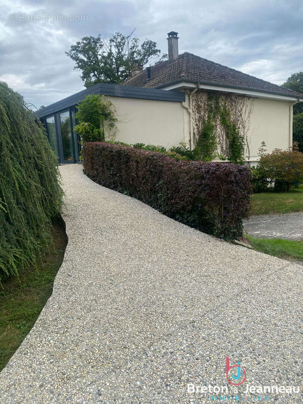 Maison à MAYENNE