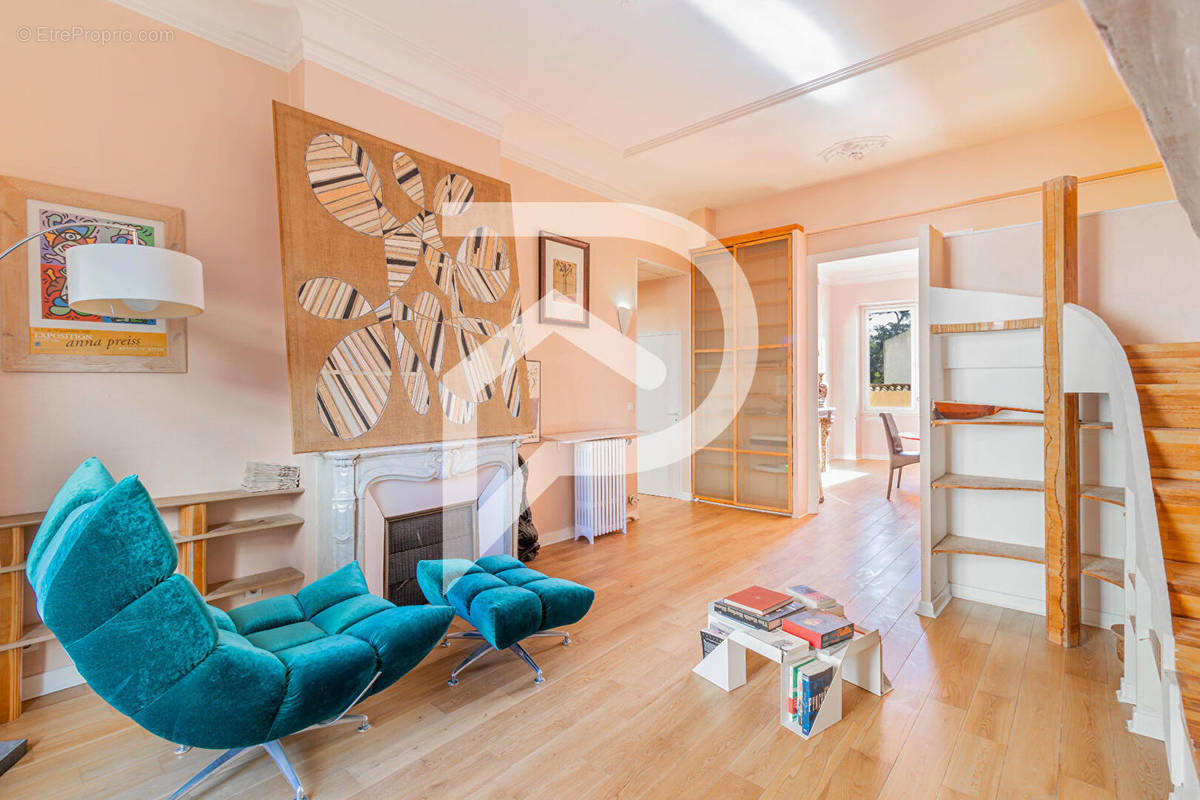 Appartement à MARSEILLE-8E