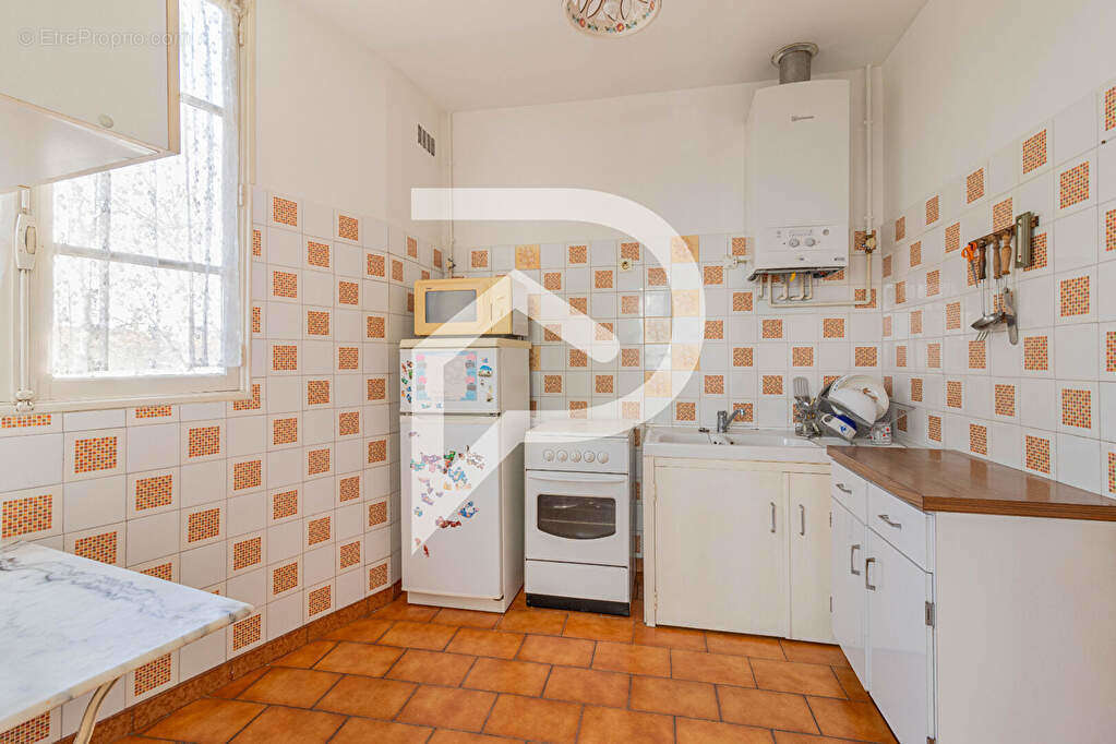 Appartement à MARSEILLE-1E