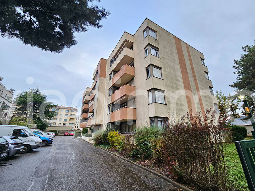 Appartement à LYON-3E