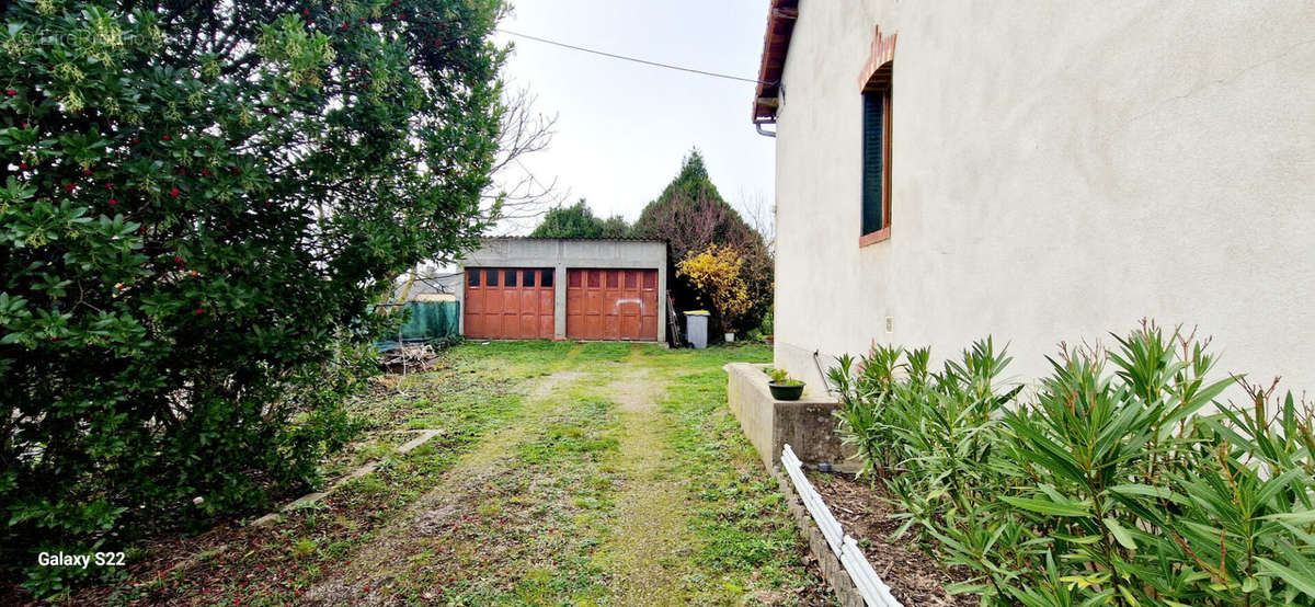 Maison à BEZENET