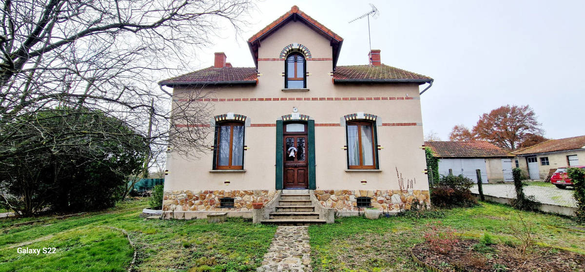 Maison à BEZENET