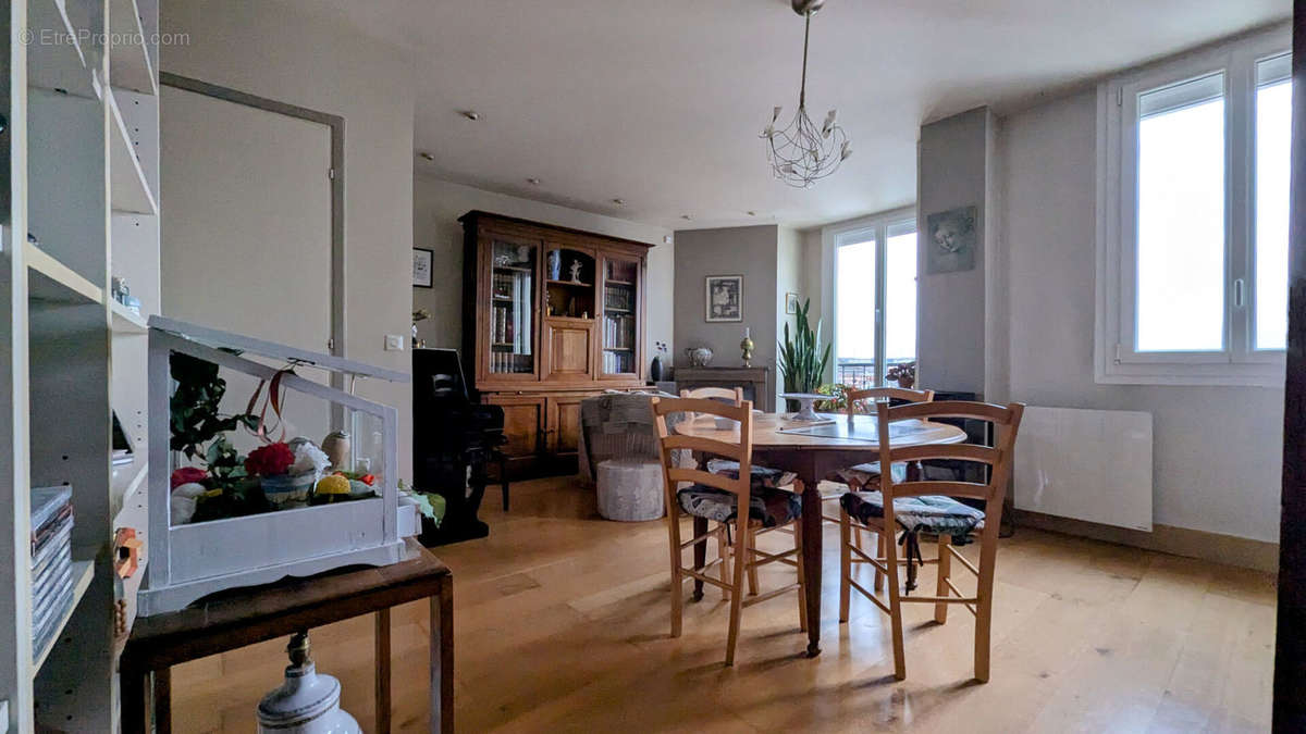 Appartement à SAINT-DENIS