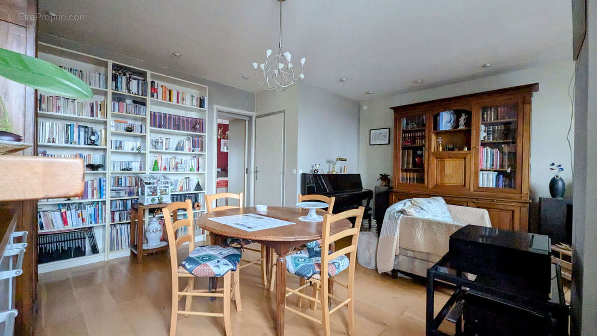 Appartement à SAINT-DENIS