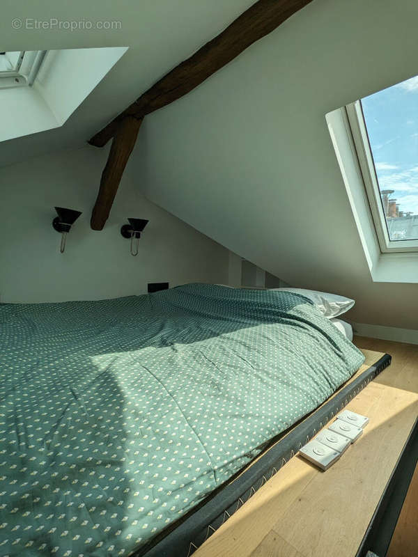 Appartement à PARIS-2E