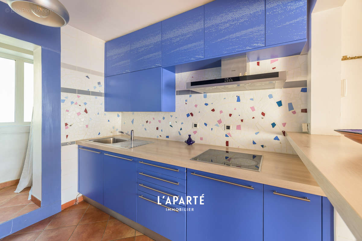 Appartement à MARSEILLE-7E