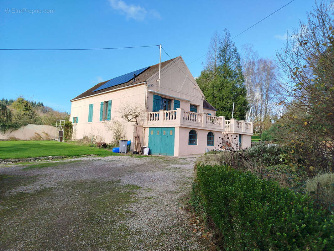 Maison à LACHAPELLE-AUX-POTS