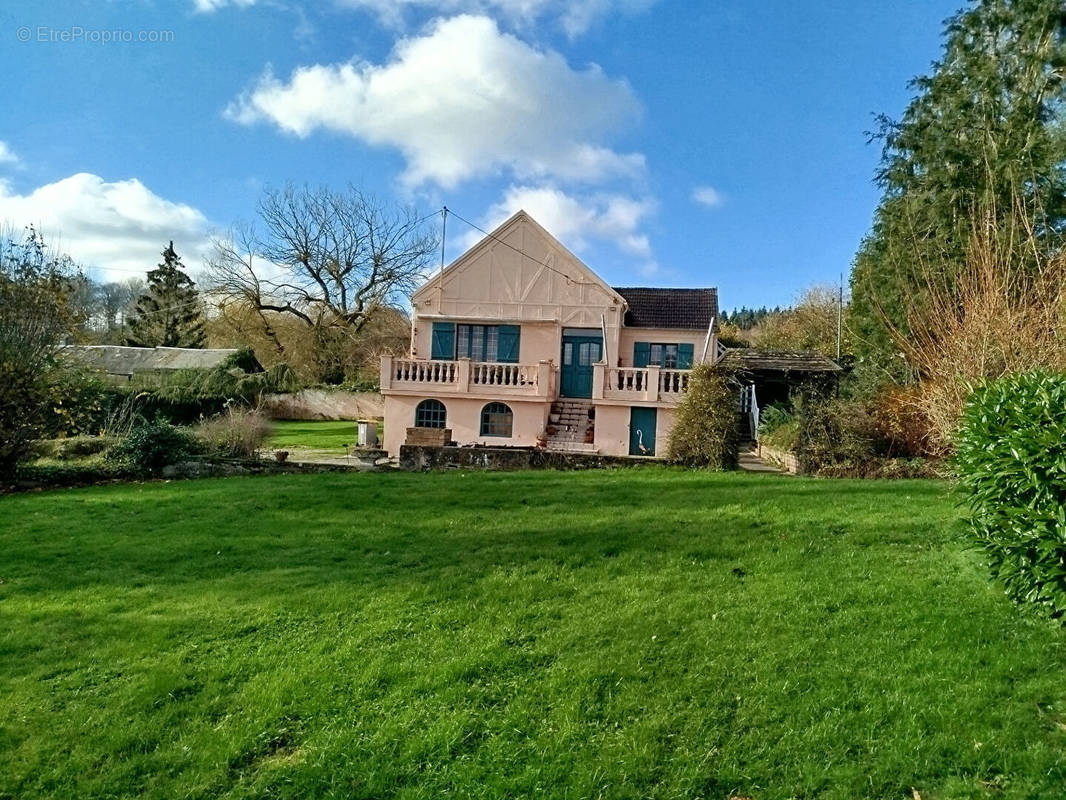 Maison à LACHAPELLE-AUX-POTS