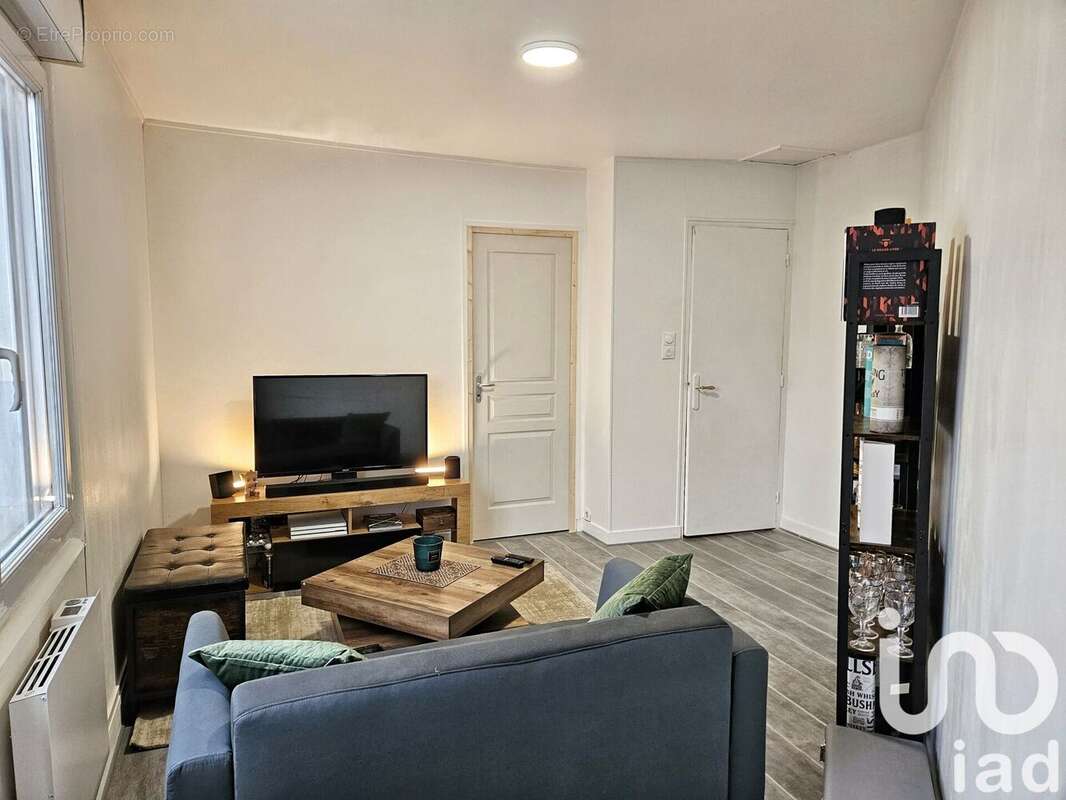 Photo 2 - Appartement à RUELLE-SUR-TOUVRE