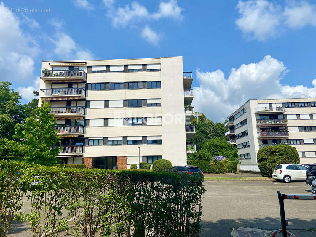 Appartement à VERNEUIL-SUR-SEINE