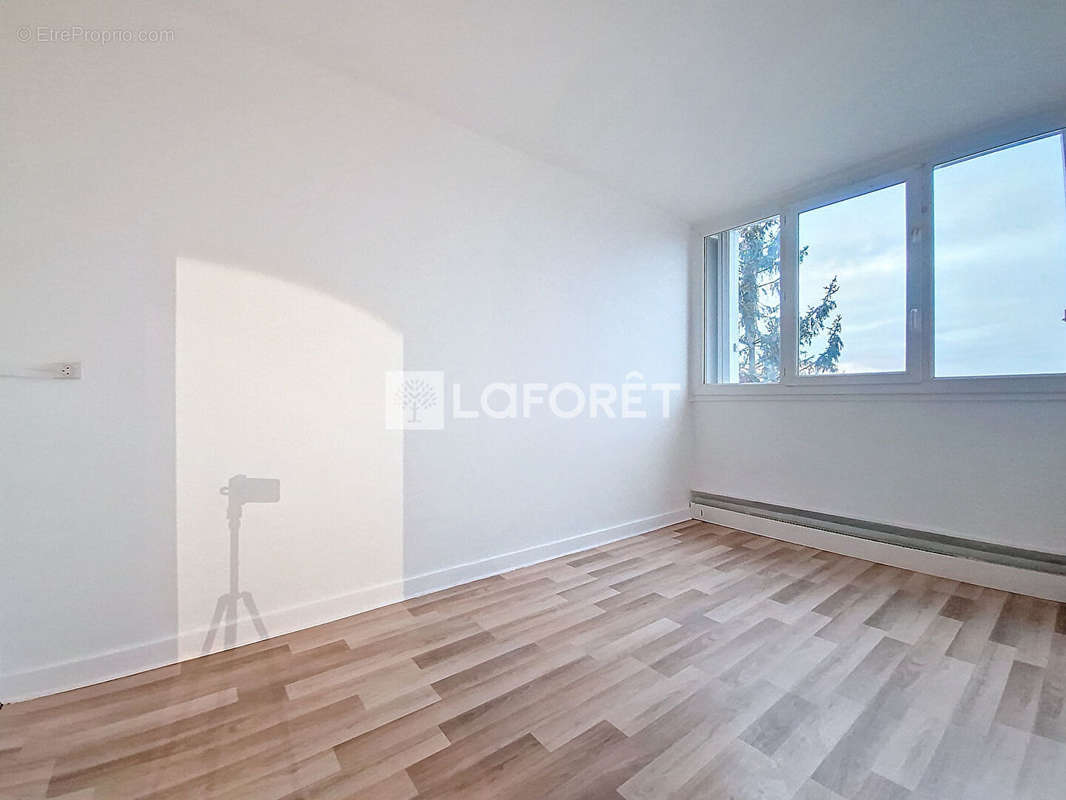 Appartement à VERNEUIL-SUR-SEINE