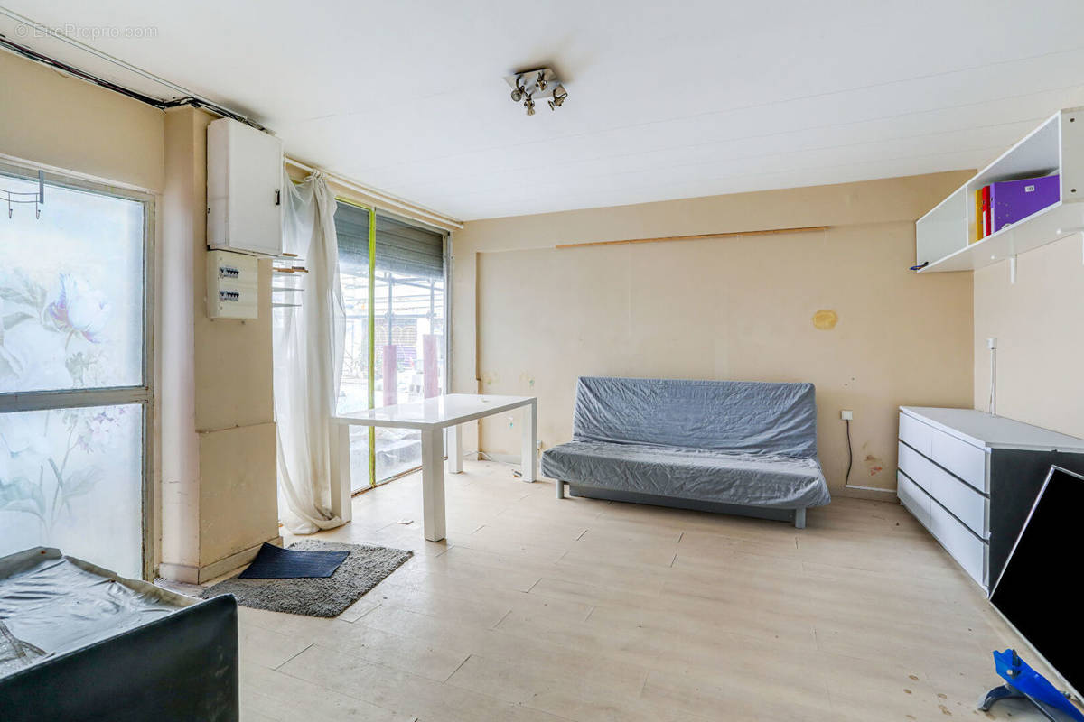 Appartement à PARIS-10E