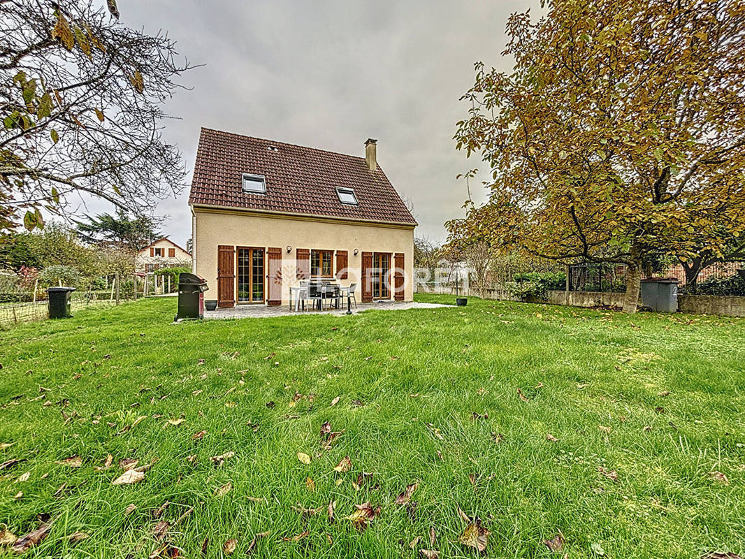 Maison à LE MEE-SUR-SEINE