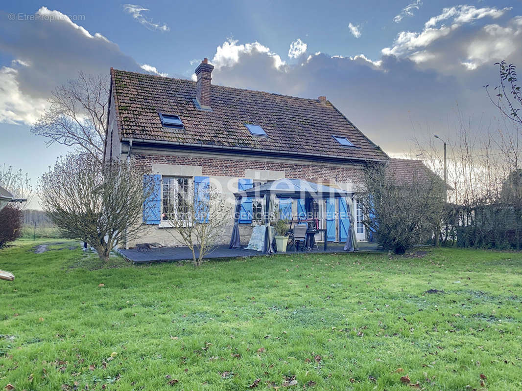 Maison à FOLEMBRAY