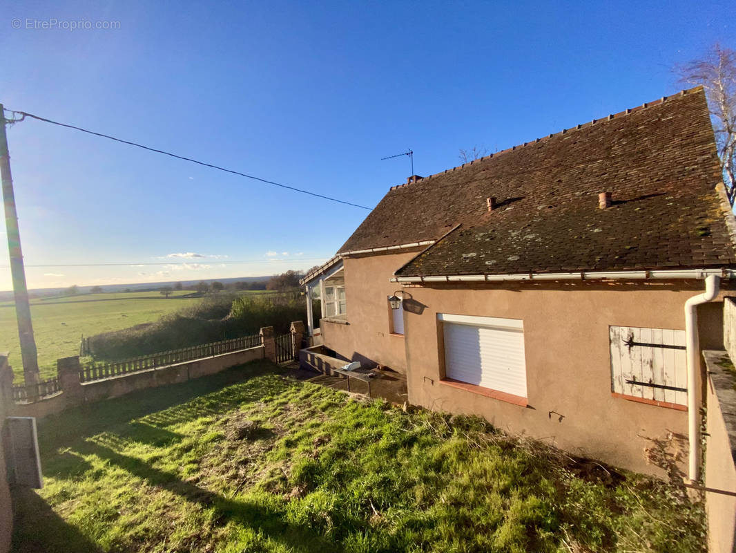 Maison à VITRY-SUR-LOIRE