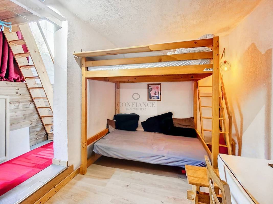 Appartement à SAINT-ETIENNE-DE-TINEE