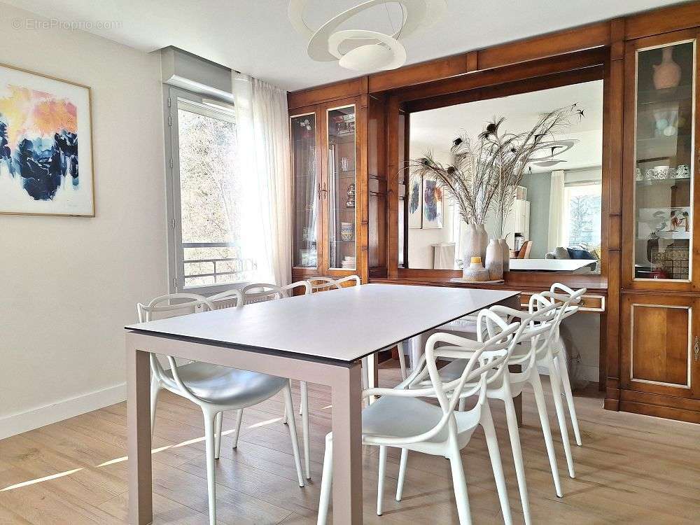 Appartement à SAINTE-FOY-LES-LYON