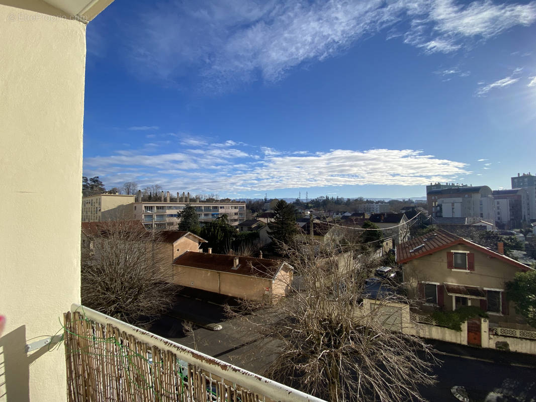 Appartement à BOURG-LES-VALENCE