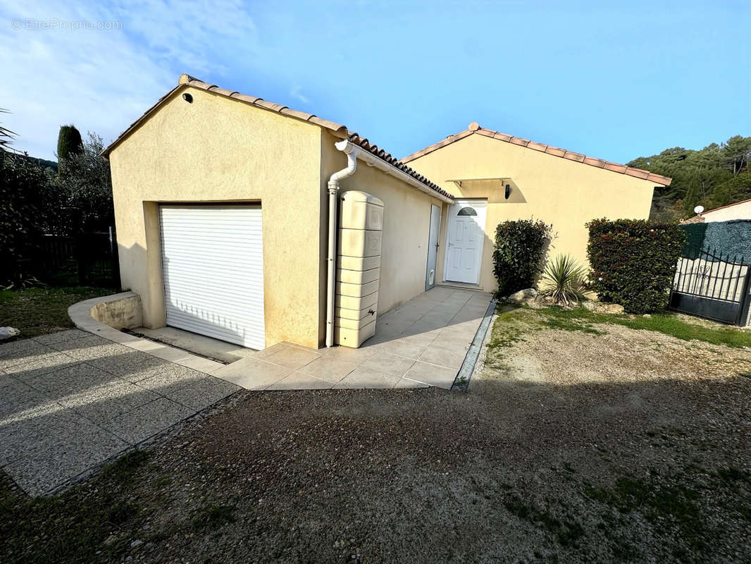 Maison à FIGANIERES