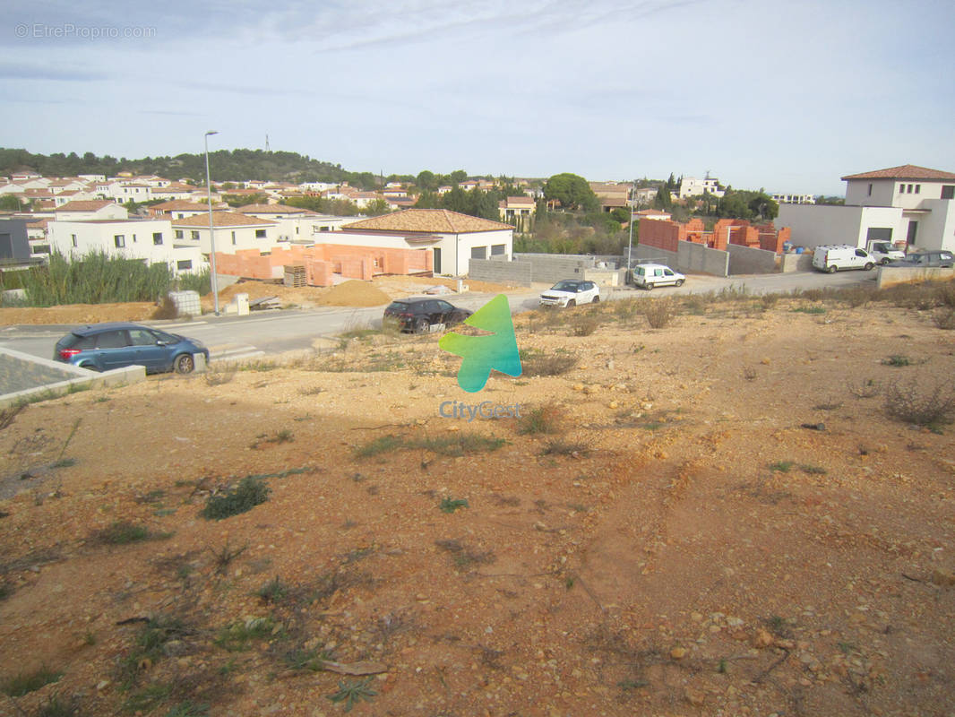 Terrain à NARBONNE