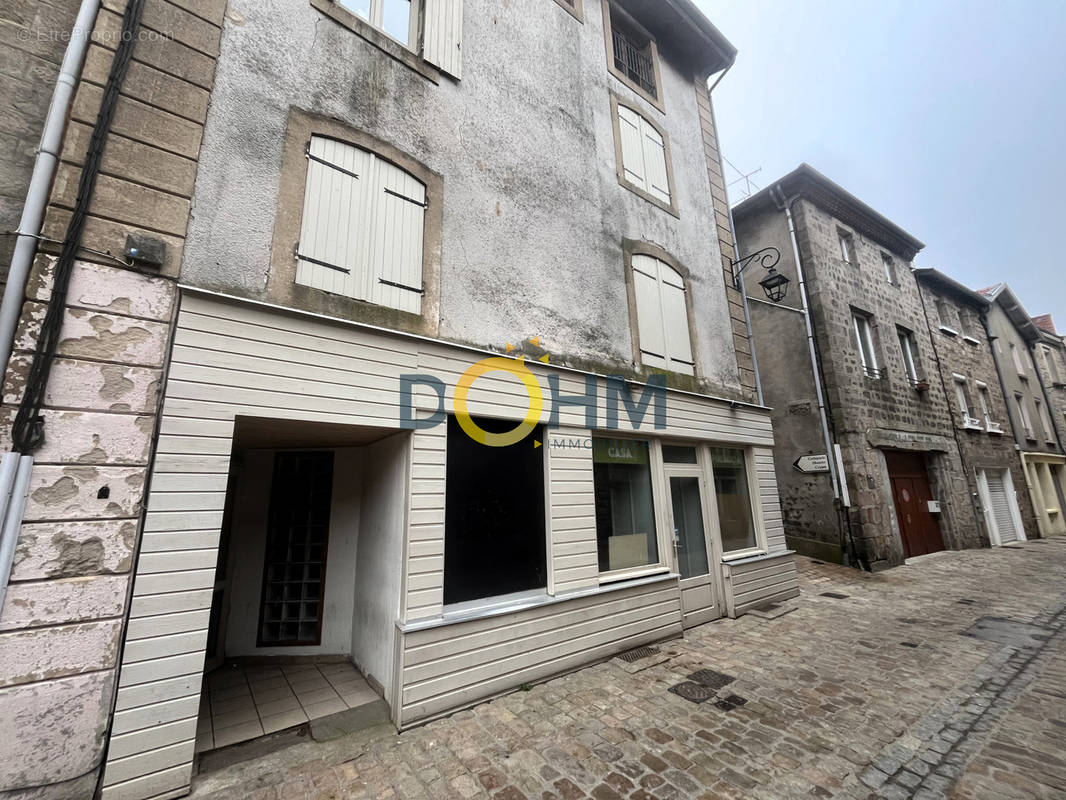 Appartement à SAINT-BONNET-LE-CHATEAU