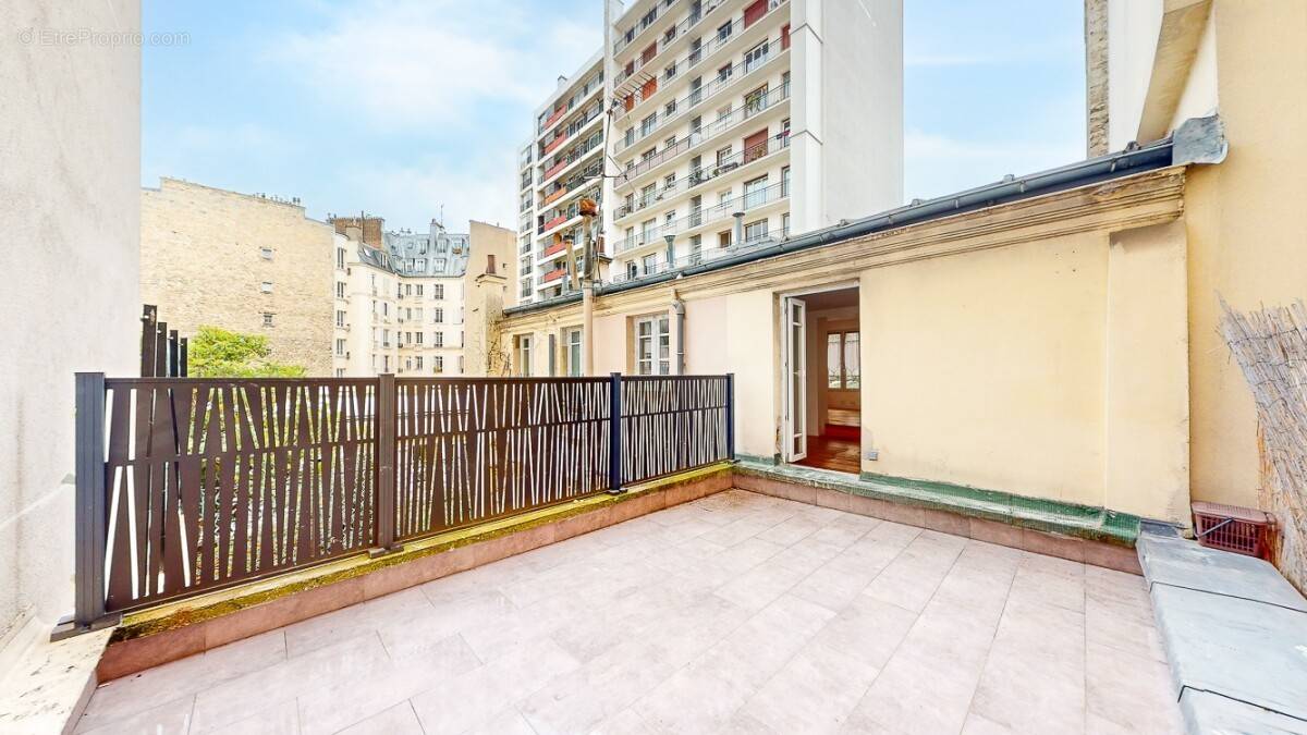 Appartement à PARIS-11E