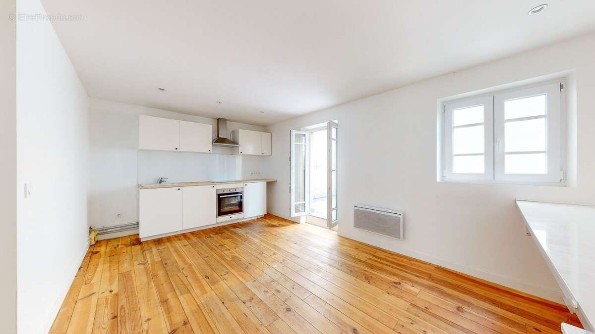 Appartement à PARIS-11E