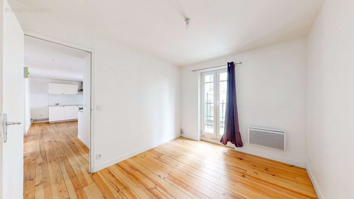 Appartement à PARIS-11E