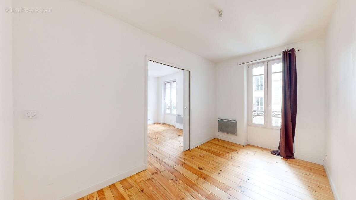 Appartement à PARIS-11E