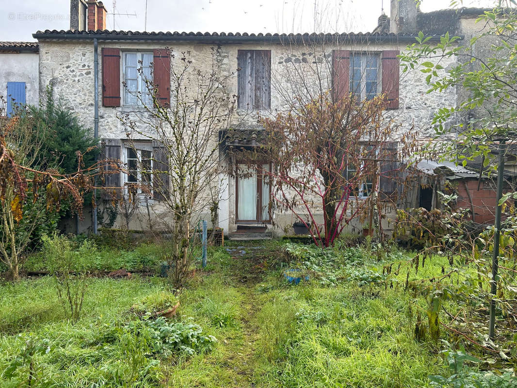 Maison à LAVARDAC