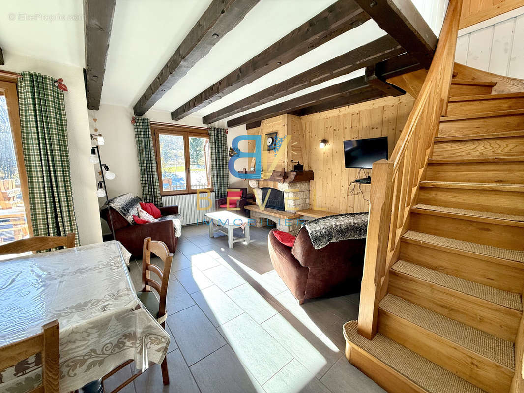 Appartement à FONTCOUVERTE-LA-TOUSSUIRE