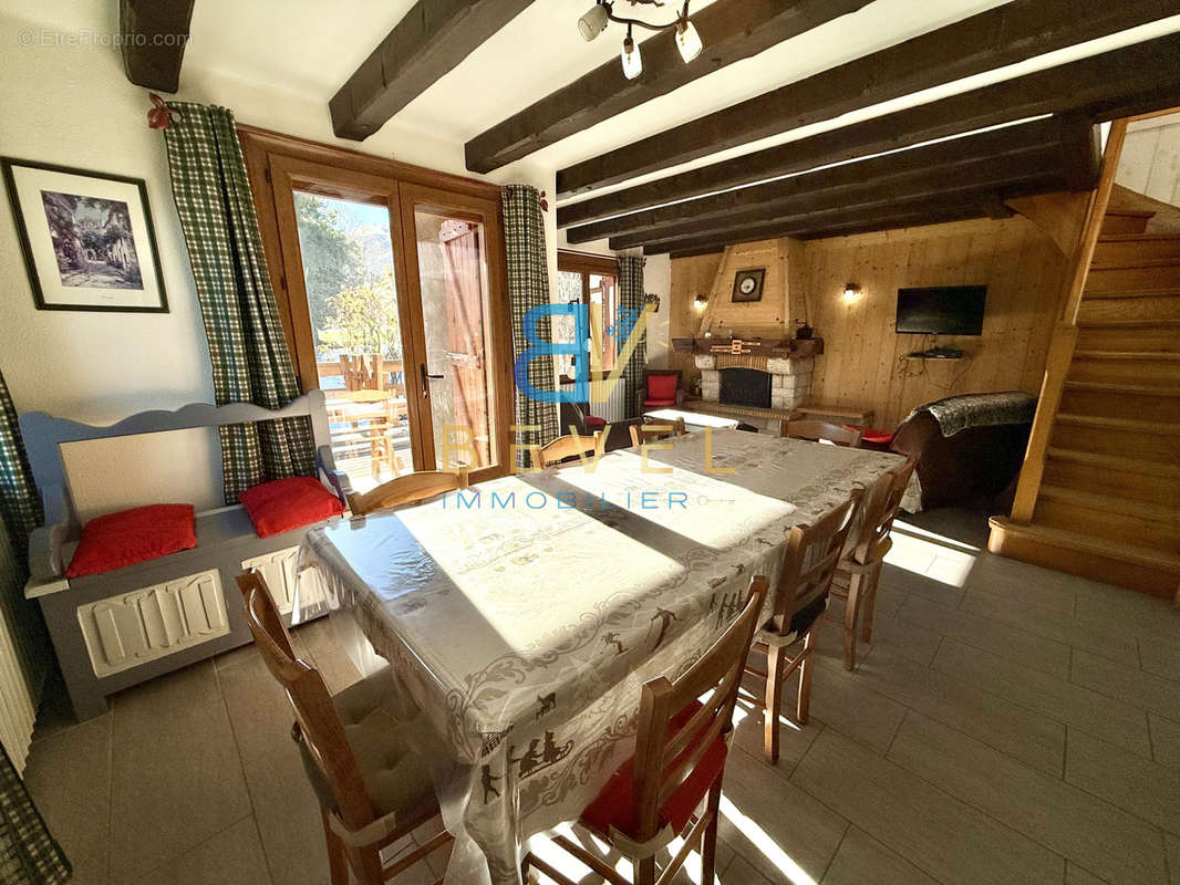 Appartement à FONTCOUVERTE-LA-TOUSSUIRE