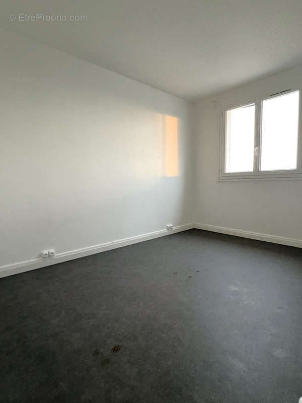 Appartement à FONTENAY-SOUS-BOIS